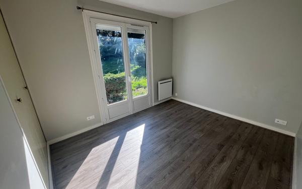 Maison à louer    4 pièces • 91 m2 Saint-Agnant-de-Versillat