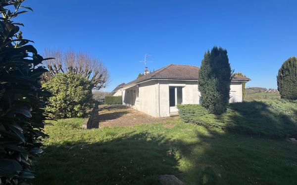 Maison à louer    4 pièces • 91 m2 Saint-Agnant-de-Versillat