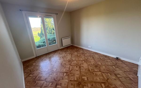 Maison à louer    4 pièces • 91 m2 Saint-Agnant-de-Versillat