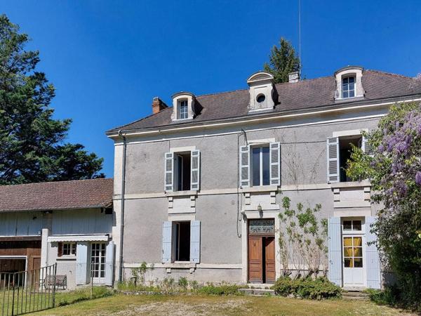 Maison  individuelle 7 pièce(s) 176 m2 + dépendances