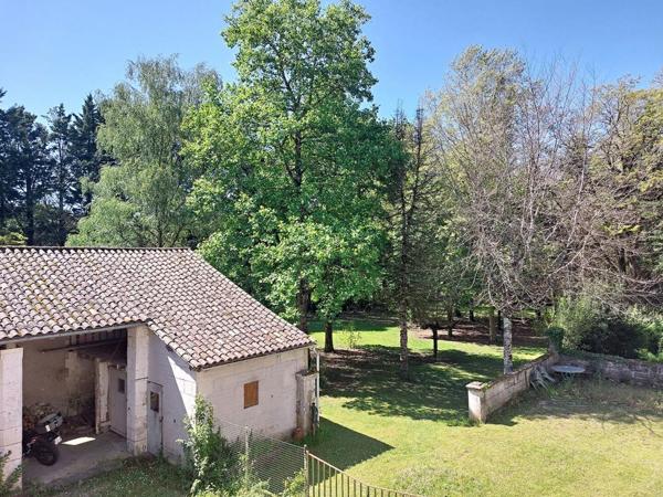 Maison  individuelle 7 pièce(s) 176 m2 + dépendances