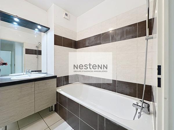 Bruges (33520) Secteur Ausone - 3 pièces - 2 chambres - Immeuble Récent.