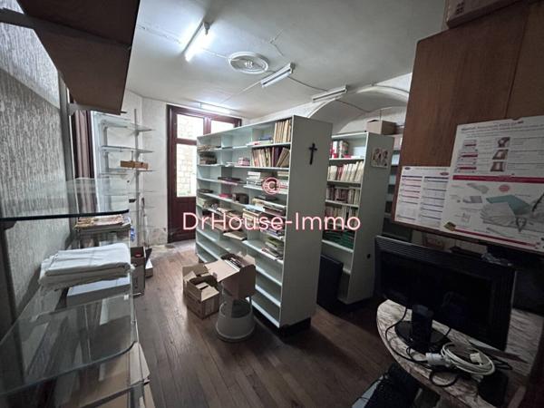 Immeuble à vendre 10 pièces de 300 m²
