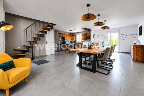 Maison à vendre 8 pièces de 160 m² à Neuf-Mesnil