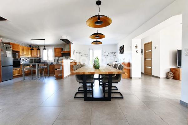 Maison à vendre 8 pièces de 160 m² à Neuf-Mesnil