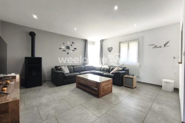 Maison à vendre 8 pièces de 160 m² à Neuf-Mesnil