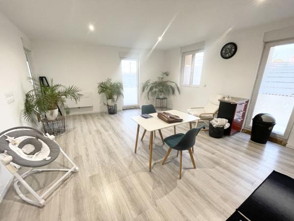Immeuble 10 pièces - 169 m²