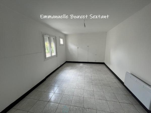 BERGERAC, plain-pied proche gare et centre-ville avec jardin et petites dépendances