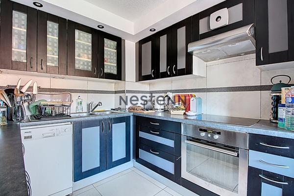 VITROLLES 13127 - DUPLEX T3 AVEC TERRASSE DE 27 M²