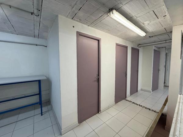 LOCAL PROFESSIONNEL DE 153 M2 ST JEAN