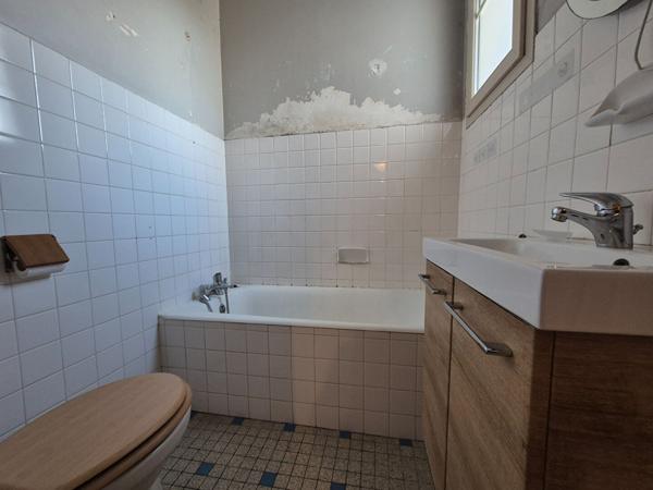 Maison Saint Saturnin Du Bois 7 pièce(s) 125 m2