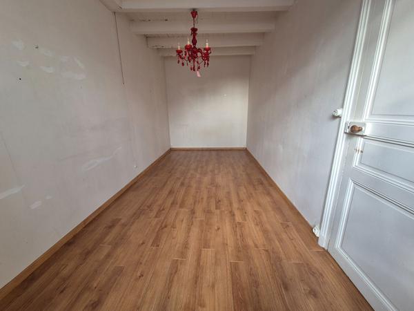 Maison Saint Saturnin Du Bois 7 pièce(s) 125 m2