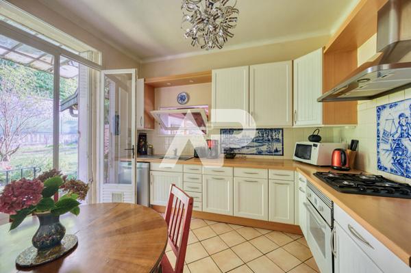 SEVRES BRANCAS /FONTENELLES - MAISON DE CHARME €1 590 000 ** - Référence 577-S