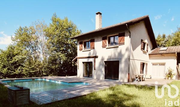 Maison à vendre 6 pièces 147 m² Saint-Martin-d'Uriage