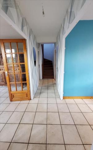 Maison individuelle à vendre à Carhaix-Plouguer dans le Finistère (29270), ref : 29066-1032448