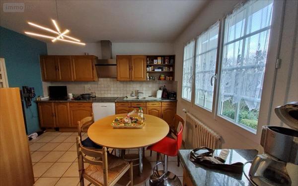 Maison individuelle à vendre à Carhaix-Plouguer dans le Finistère (29270), ref : 29066-1032448