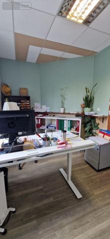 Murs commerciaux à vendre à Bruz en Ille-et-Vilaine (35170), ref : 35176/277