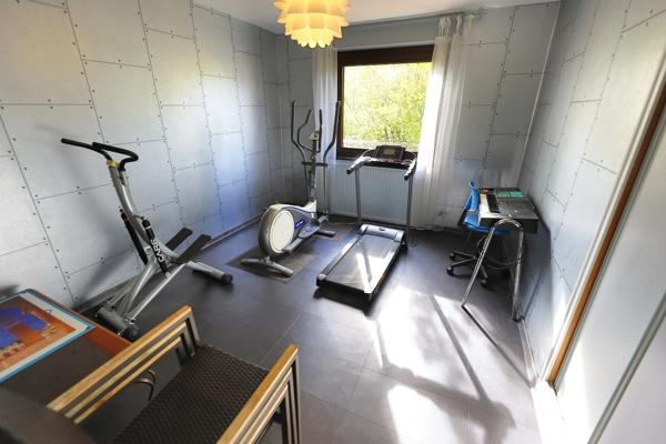 Dpt Vosges (88), à vendre CORNIMONT villa P8 de 263,98 m² - Terrain de 3 469,00 m² - Plain pied