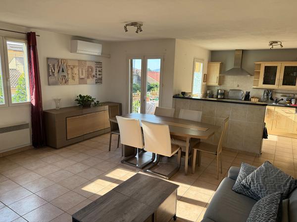 Appartement La Crau 3 pièce(s) 66 m2 + parking privatif