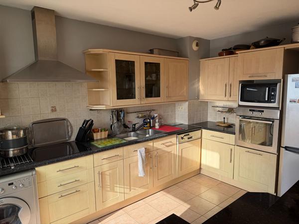 Appartement La Crau 3 pièce(s) 66 m2 + parking privatif