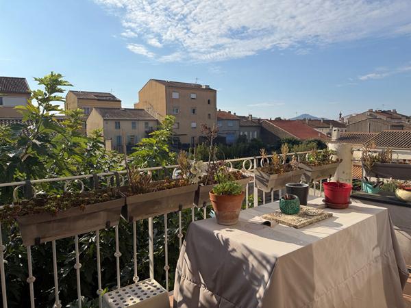 Appartement La Crau 3 pièce(s) 66 m2 + parking privatif