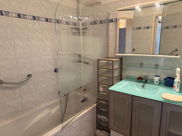 Appartement La Crau 3 pièce(s) 66 m2 + parking privatif