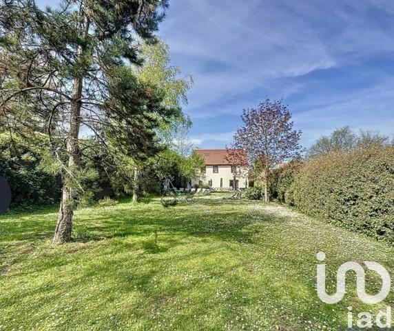 Maison 10 pièces de 256 m² à Dormelles (77130)