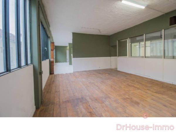 Commerce à louer 8 pièces de 1 141 m²