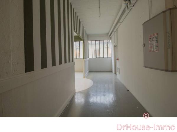 Commerce à louer 8 pièces de 1 141 m²