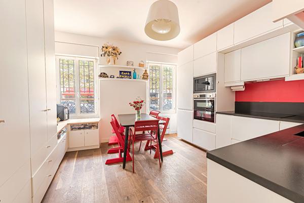 A vendre : Quartier République, Maison de 145m² avec jardin , Terrasse 6 pièces, 4 chambres et Parking.