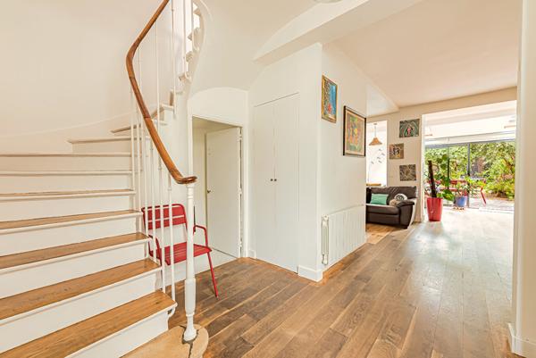 A vendre : Quartier République, Maison de 145m² avec jardin , Terrasse 6 pièces, 4 chambres et Parking.