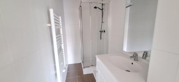 Appartement 2 pièces lumineux AVEC TERRASSE 10M2 à vendre à Bourg en Bresse - Secteur Brou