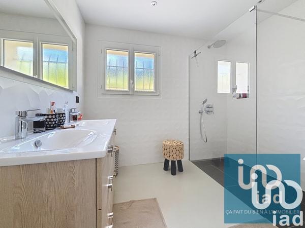 Maison 8 pièces de 198 m² à Auch (32000)