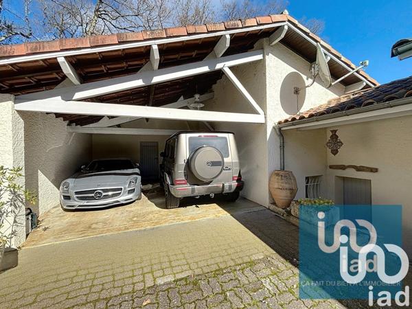 Maison 8 pièces de 198 m² à Auch (32000)