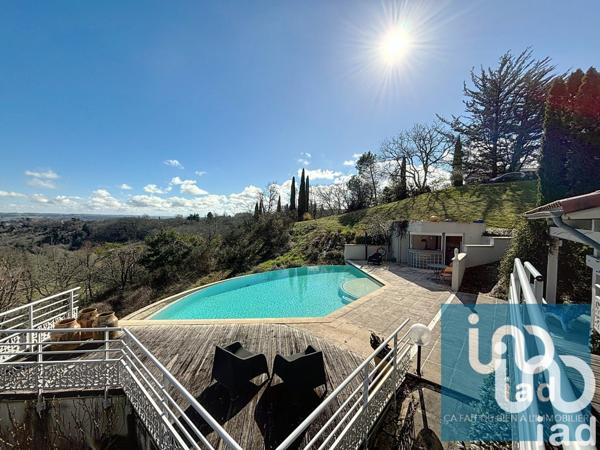 Maison 8 pièces de 198 m² à Auch (32000)