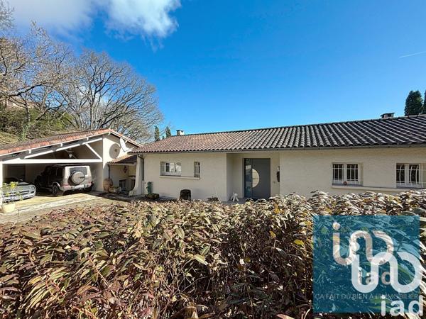 Maison 8 pièces de 198 m² à Auch (32000)