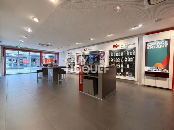 À VENDRE au coeur du centre-ville d'Avranches, immeuble mixte