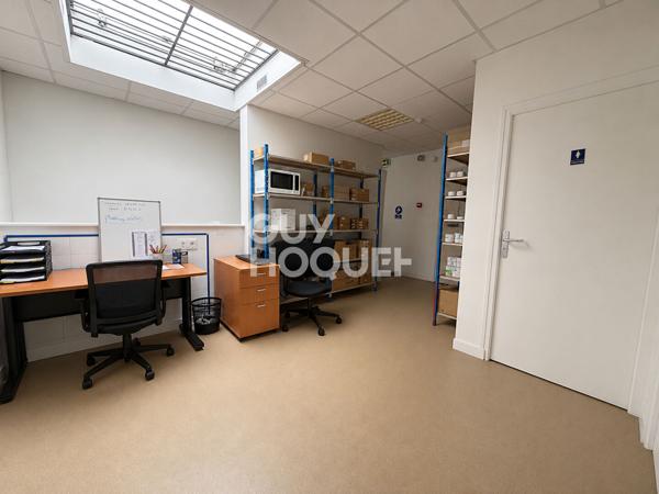 À VENDRE au coeur du centre-ville d'Avranches, immeuble mixte