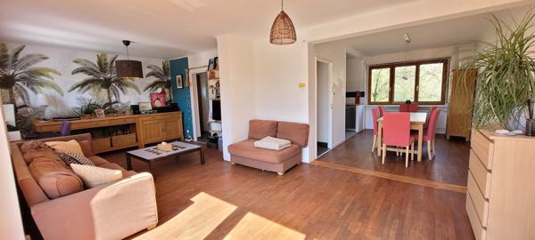 Moulins-lès-Metz (57160) MOULINS LES METZ : Maison mitoyenne d'un coté - 6 pièces - 107m2