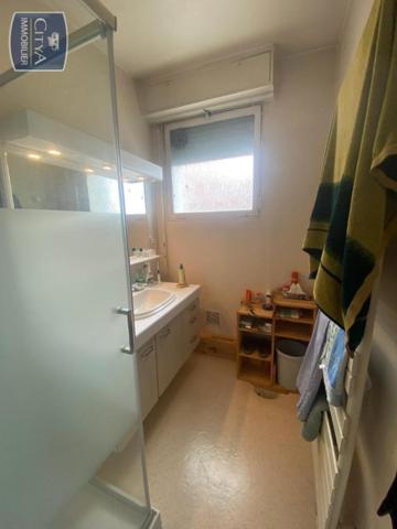 Appartement à louer 3 pièces 105m²