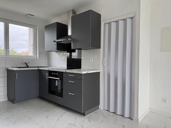 Appartement T4 -1er étage , Gencay
