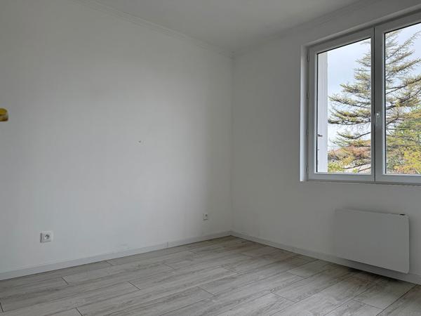 Appartement T4 -1er étage , Gencay