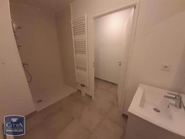 Appartement à louer 3 pièces 75.53m²