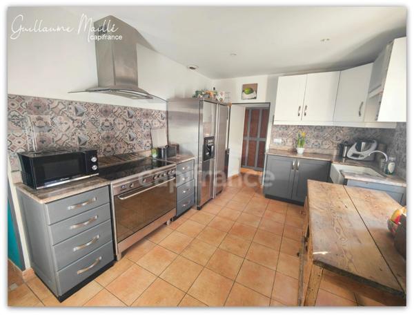 Maison de village à vendre proche de Roujan 5 pièces pour 129m² habitable avec terrasse et garage