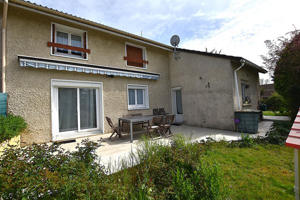 A vendre, COMBS LA VILLE Maison de 7 pièces avec grand jardin