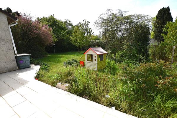 A vendre, COMBS LA VILLE Maison de 7 pièces avec grand jardin