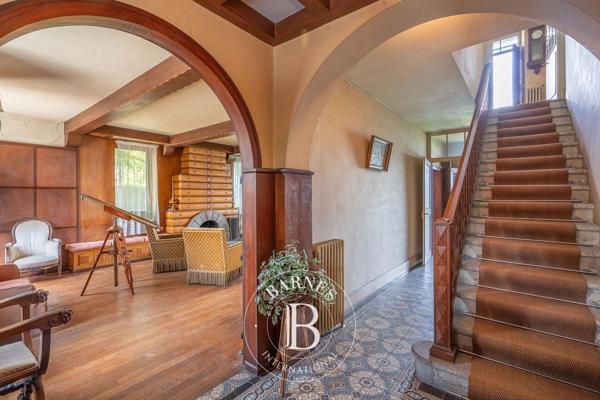 Évian-les-Bains, Maison 7 Chambres -  294 m² à vendre