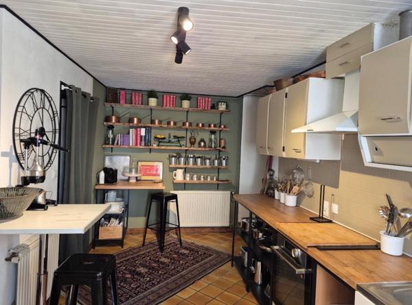 Maison à MUR-DE-BARREZ, 12600 - 6 pièces 148m²
