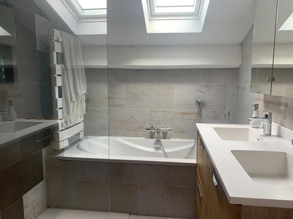 Charmante maison de ville - 13004  Marseille - 370 000 €