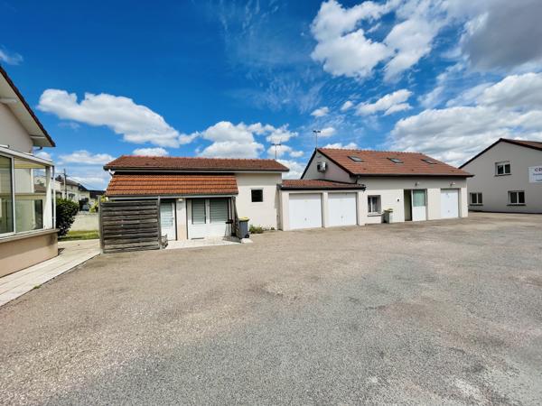 Immeuble
        
        - 538 m² 950 000 € *